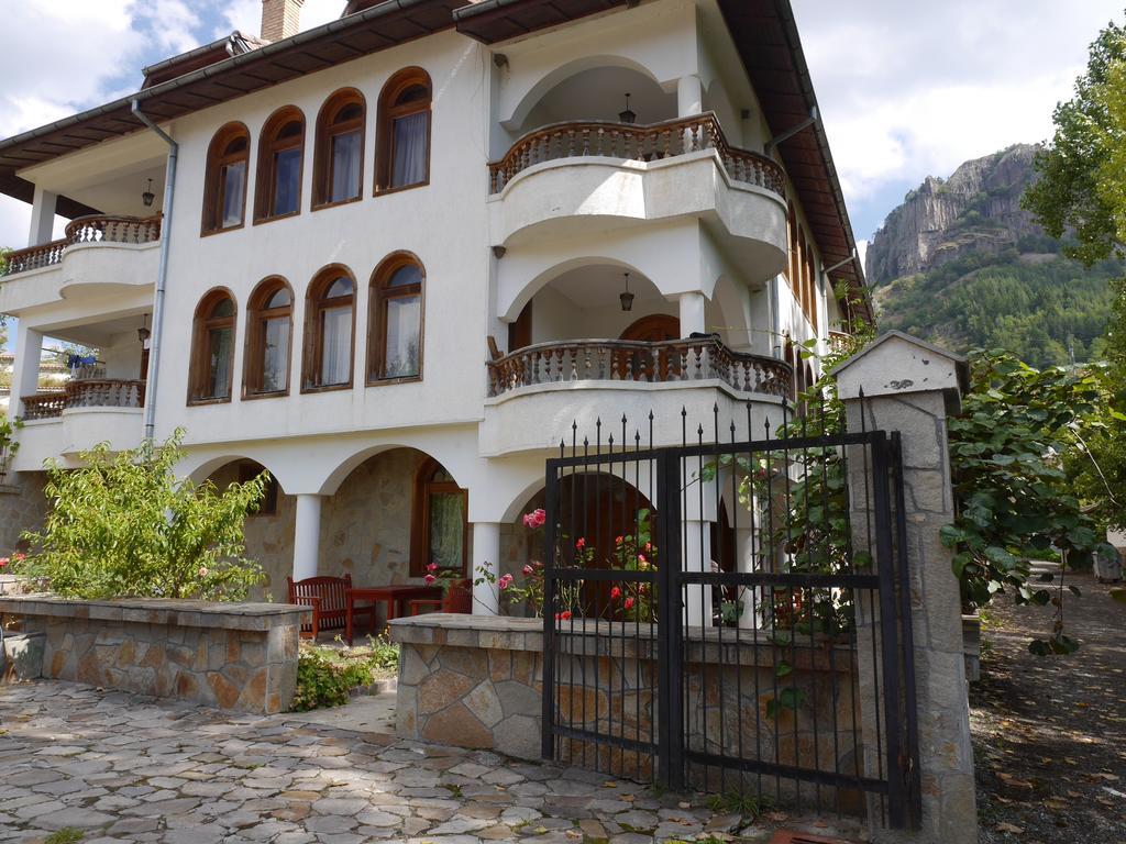 Family Hotel Silver Paşmaklı Dış mekan fotoğraf