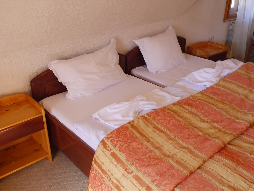 Family Hotel Silver Paşmaklı Dış mekan fotoğraf